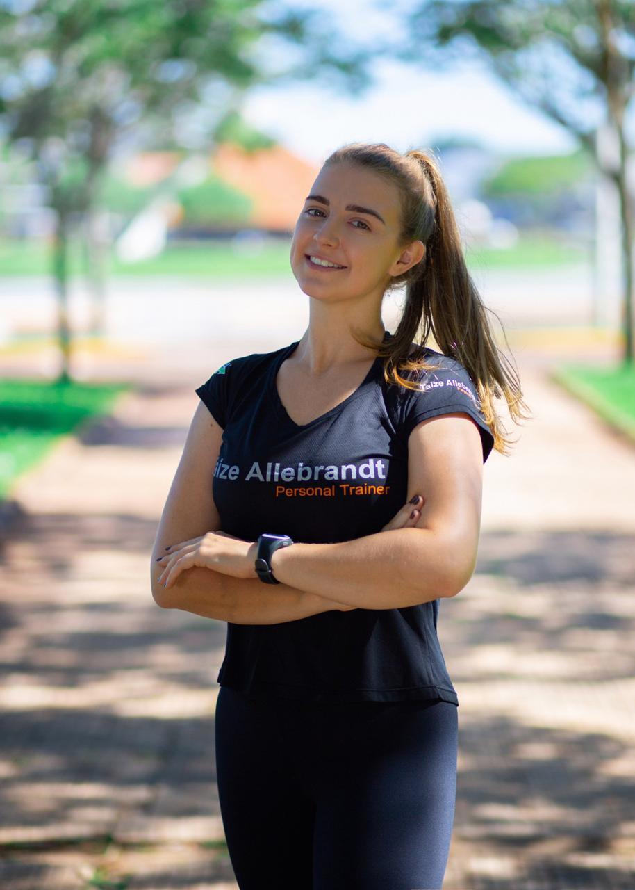 Taize Allebrandt - Personal Trainer com 10+ anos de experiência e criadora do Taí PERSONAL